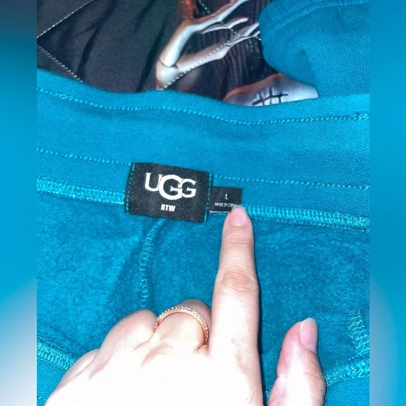 NWOT UGG Teal sweatpants size L - Picture 4 of 4